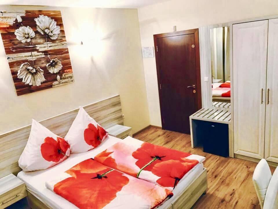 D Villa Mineralni Bani Bagian luar foto
